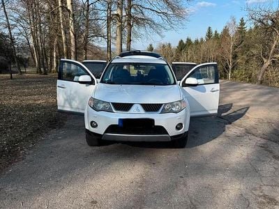 Gebraucht Mitsubishi Outlander 156 PS (114 kW) 2010 Weiß SUV