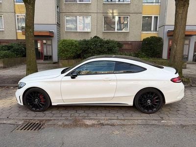 Gebraucht Mercedes C180 AMG line 156 PS (114 kW) 2019 Weiß Coupé