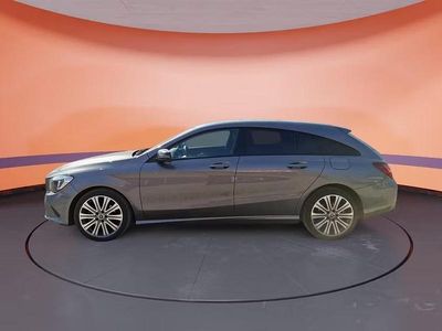 Gebraucht Mercedes CLA180 Shooting Brake Urban 122 PS (89 kW) 2017 Grau Kombi