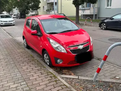 Gebraucht Chevrolet Spark 68 PS (50 kW) 2012 Rot Kleinwagen