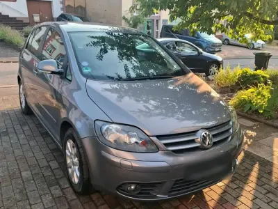 Gebraucht VW Golf Plus Cross 105 PS (77 kW) 2008 Grau Kleinwagen