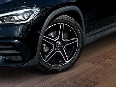 Gebraucht Mercedes GLA200 AMG line 163 PS (119 kW) 2020 SUV