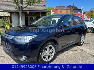 Gebraucht Mitsubishi Outlander Classic Collection 150 PS (110 kW) 2015 Blau SUV