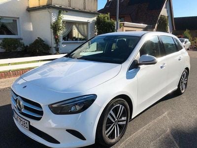 Mercedes B220