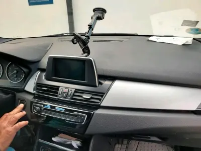Gebraucht BMW 216 Active Tourer 116 PS (85 kW) 2017 Silber Van / Kleinbus