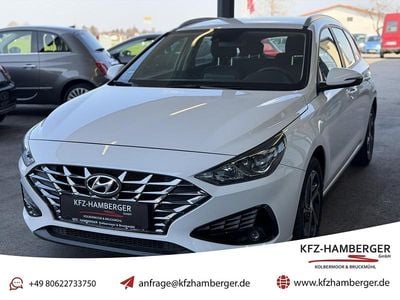 Second-hand Hyundai i30 Select 120 CP (88 kW) 2023 Alb Break