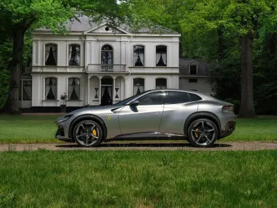 Gebraucht Ferrari Purosangue 725 PS (533 kW) 2024 Silber SUV