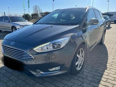 Gebraucht Ford Focus Titanium 150 PS (110 kW) 2016 Grau Kombi