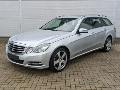 Gebraucht Mercedes E200 Elegance 136 PS (100 kW) 2012 Silber Kombi