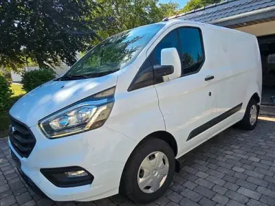 Gebraucht Ford Transit Custom 105 PS (77 kW) 2019 Weiß Van