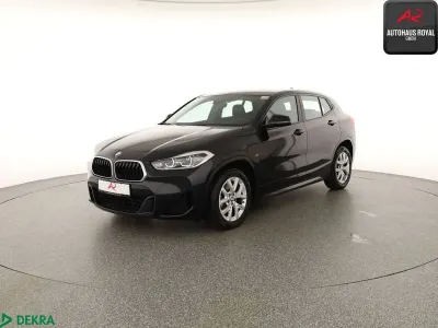 Gebraucht BMW X2 M Sport 136 PS (100 kW) 2023 Black sapphire SUV