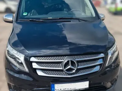 Używany Mercedes Vito 190 KM (139 kW) 2020 Czarny Van