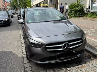 Mercedes B200