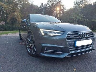 Grau Gebraucht 2016 Audi A4 S-Line Kombi | 21.900 € (Teuer)
