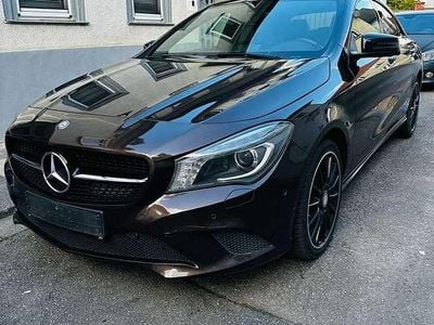 Gebraucht Mercedes CLA200 156 PS (114 kW) 2015 Braun Limousine