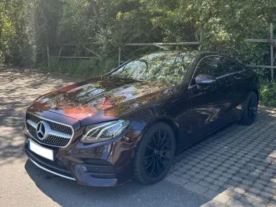 Gebraucht Mercedes E200 AMG line 184 PS (135 kW) 2019 Rot Coupé