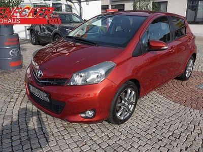 Gebraucht Toyota Yaris Club 99 PS (72 kW) 2012 Kleinwagen