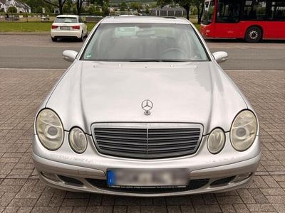 Mercedes E220