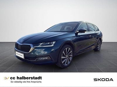 Gebraucht Skoda Octavia First Edition 150 PS (110 kW) 2022 Blau Kombi