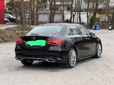 Gebraucht Mercedes A180 AMG line 136 PS (100 kW) 2022 Schwarz Limousine
