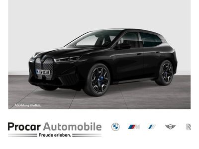 gebraucht BMW iX xDrive40 SPORTPAKET+H/K+AHK+SKY LOUNGE+LASER