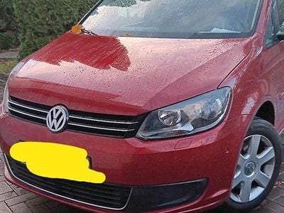Rot Gebraucht 2013 VW Touran Van / Kleinbus | 6.666 € (Fairer Preis)