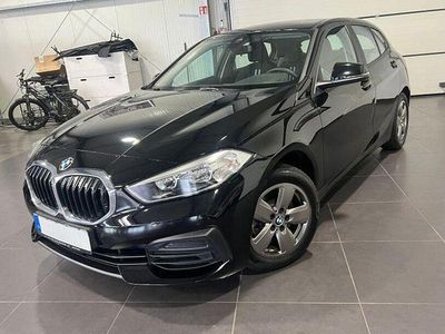 Second-hand BMW 118 Advantage 150 CP (110 kW) 2021 Negru Hatchback