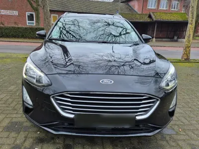 Gebraucht Ford Focus 120 PS (88 kW) 2020 Schwarz Kombi