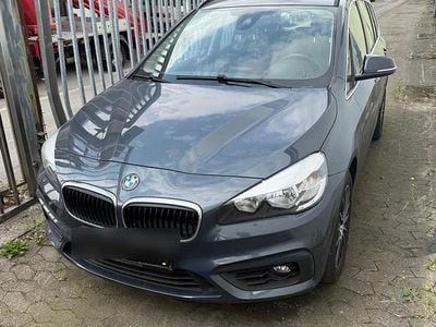 BMW 218