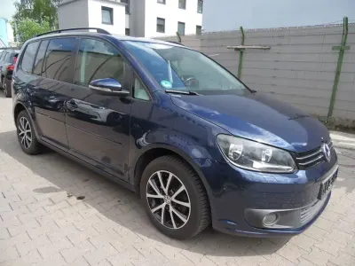 Gebraucht VW Touran Comfortline 140 PS (102 kW) 2011 Blau Van / Kleinbus