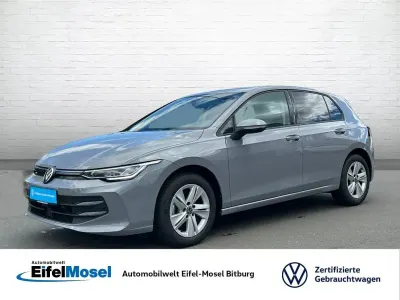 Gebraucht VW Golf VIII Life 116 PS (85 kW) 2025 Grau Limousine