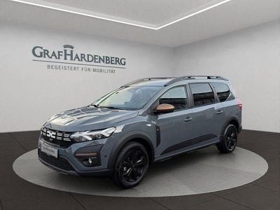 Grau Gebraucht 2025 Dacia Jogger Extreme Van / Kleinbus | 20.310 € (Guter Preis)