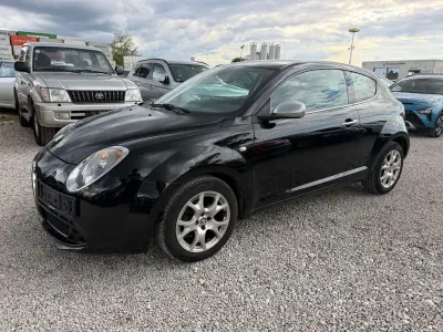Gebraucht Alfa Romeo MiTo Turismo 105 PS (77 kW) 2014 Schwarz Kleinwagen