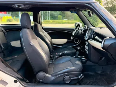Gebraucht Mini Cooper D 109 PS (80 kW) 2009 Weiß Kleinwagen