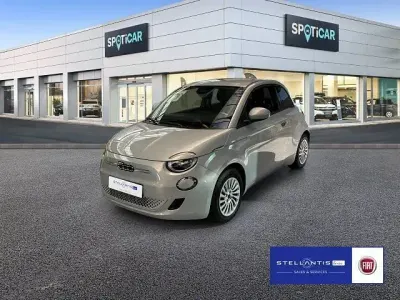 Gebraucht Fiat 500e Basis 86 kW (118 PS) 2025 Blau Limousine