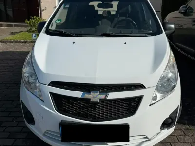Używany Chevrolet Spark 68 KM (50 kW) 2011 Biały Hatchback