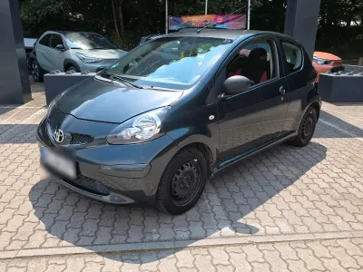 Gebraucht Toyota Aygo 68 PS (50 kW) 2007 Grau Kleinwagen