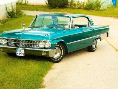 Usado Ford Galaxie 200 HP (147 kW) 1961 Sedan