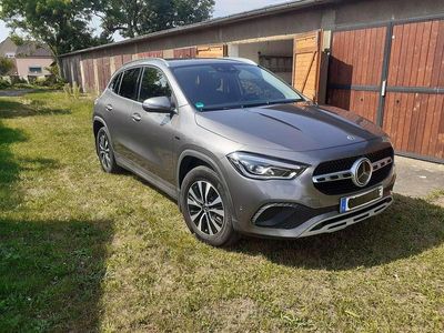 Mercedes GLA250