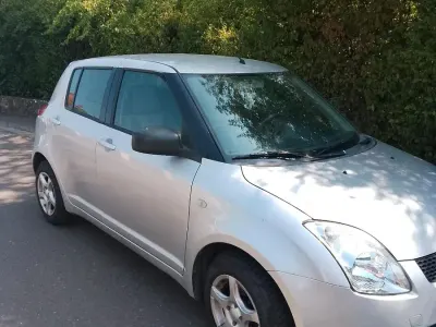 Gebraucht Suzuki Swift 92 PS (67 kW) 2009 Silber Kleinwagen