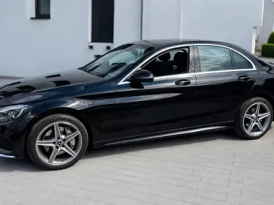 Gebraucht Mercedes C250 AMG line 2018 Schwarz Limousine