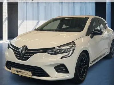Second-hand Renault Clio V Intens 100 CP (73 kW) 2022 Alb Berlinǎ