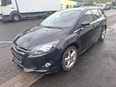 Usata Ford Focus Titanium 150 CV (110 kW) 2014 Nero Station wagon