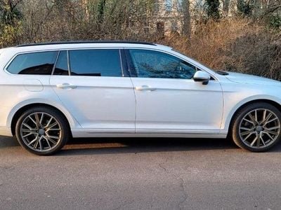 Gebraucht VW Passat Highline 150 PS (110 kW) 2018 Weiß Kombi