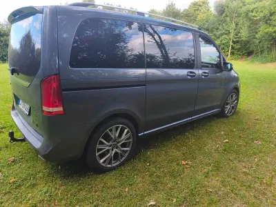 Gebraucht Mercedes V250 AMG line 190 PS (139 kW) 2018 Grau Van / Kleinbus