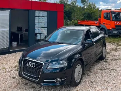 Gebraucht Audi A3 Attraction 125 PS (91 kW) 2011 Schwarz Kleinwagen