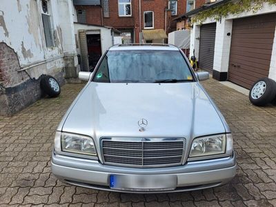 Mercedes C180