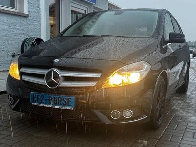 Gebraucht Mercedes B200 136 PS (100 kW) 2012 Schwarz Van / Kleinbus