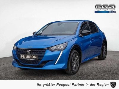 Gebraucht Peugeot e-208 Allure 100 kW (136 PS) 2023 Blau Kleinwagen