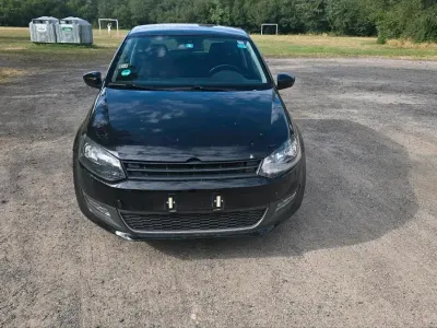 Gebraucht VW Polo 75 PS (55 kW) 2012 Schwarz Kleinwagen